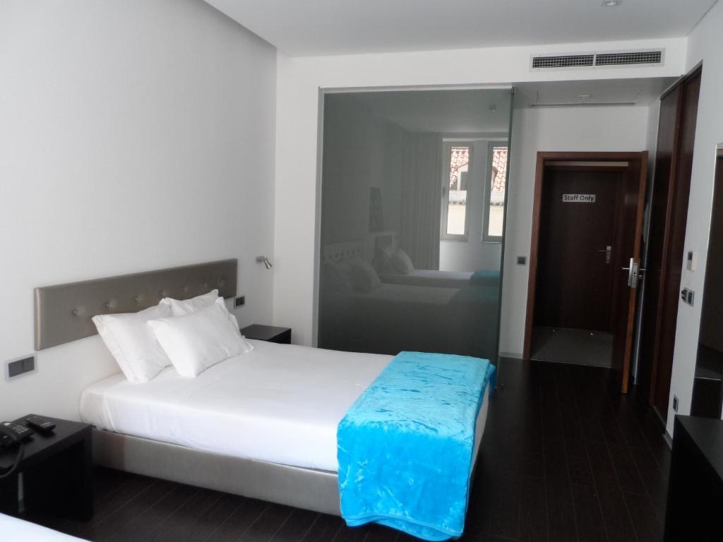 Lazza Hotel Figueira da Foz Pokoj fotografie